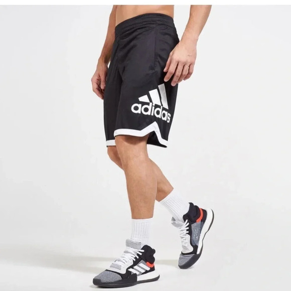 Adidas Big Logo Athletic Shorts  Black/White Size L Juniors Athleisure Sports L - Picture 6 of 7